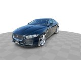 Used 2018 Jaguar XE Premium image 4