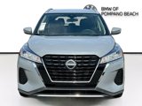 Used 2023 Nissan Kicks SV image 2