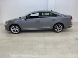 Used 2013 Volkswagen Passat TDI SEL Premium image 2