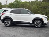 Used 2024 Chevrolet TrailBlazer LT w/ LT Cold Weather Package image 2