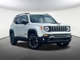 Used 2023 Jeep Renegade Latitude image 2