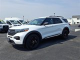 Certified 2020 Ford Explorer XLT image 3