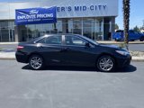 Used 2017 Toyota Camry SE image 2