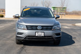 Used 2020 Volkswagen Tiguan SE w/ Panoramic Sunroof Package image 2