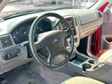 Used 2004 Ford Explorer XLT image 4