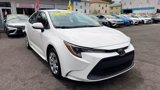 Used 2022 Toyota Corolla LE image 2