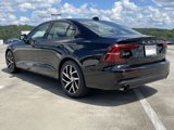 Used 2020 Volvo S60 T5 Momentum image 5