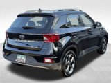 Used 2021 Hyundai Venue SEL w/ Premium Package image 5