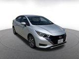 Used 2023 Nissan Versa SV image 3
