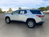 Used 2021 Chevrolet Traverse LT image 3
