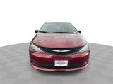 Used 2023 Chrysler Voyager LX image 3