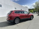 Used 2019 Volkswagen Tiguan SE w/ Panoramic Sunroof Package image 5