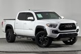 Certified 2017 Toyota Tacoma TRD Off-Road image 2