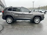 Used 2018 Jeep Cherokee Limited w/ Luxury Group image 4