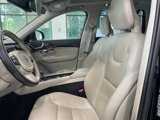 Used 2017 Volvo XC90 T6 Momentum image 2