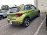 Used 2022 Hyundai Venue SEL w/ Cargo Package image 3