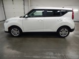 Used 2022 Kia Soul LX image 3