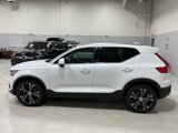 Used 2020 Volvo XC40 T4 Inscription image 3