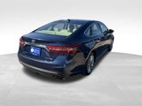 Used 2018 Toyota Avalon Limited image 5