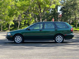Used 2000 Volvo V40 image 2