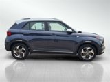 Used 2022 Hyundai Venue Limited image 4