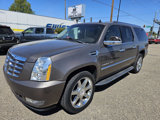 Used 2012 Cadillac Escalade ESV Luxury image 2