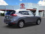 Used 2017 Nissan Rogue SV image 5