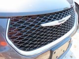 Used 2022 Chrysler Pacifica Touring-L image 2