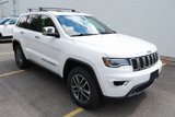 Used 2017 Jeep Grand Cherokee Limited w/ Luxury Group II image 2