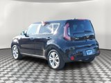 Used 2016 Kia Soul + image 4