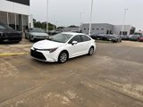 Used 2022 Toyota Corolla LE image 3