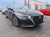 Used 2023 Nissan Altima 2.5 SV w/ SV Premium Package image 2