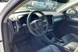 Used 2021 Volvo XC40 T5 Momentum image 4
