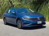 Used 2019 Volkswagen Jetta SE image 2