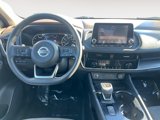 Used 2021 Nissan Rogue SV image 2