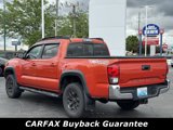 Used 2016 Toyota Tacoma TRD Off-Road image 2