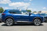 Used 2021 Nissan Rogue SV image 3