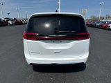 Used 2023 Chrysler Pacifica Touring-L image 4
