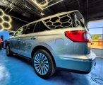 Used 2019 Lincoln Navigator Reserve image 3