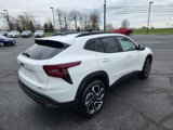 New 2025 Chevrolet Trax RS w/ Sunroof Package image 2