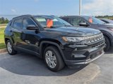 Used 2022 Jeep Compass Latitude w/ Convenience Group image 2