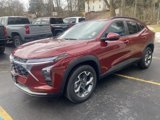 Used 2025 Chevrolet Trax LT w/ Sunroof Package image 5