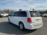 Used 2018 Dodge Grand Caravan SE w/ UConnect Hands-Free Group image 5