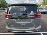 Used 2021 Chrysler Pacifica Touring w/ Uconnect Theater Family Group image 3