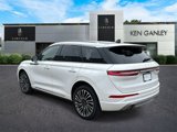 Used 2022 Lincoln Corsair Reserve w/ Equipment Group 201A image 5