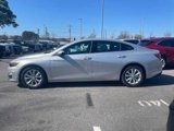 Used 2022 Chevrolet Malibu LT image 2