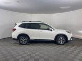 Used 2022 Subaru Forester Premium image 5