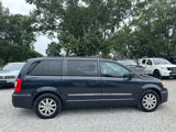 Used 2013 Chrysler Town & Country Touring image 4