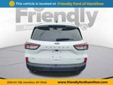Used 2022 Ford Escape SE w/ SE Sport Appearance Package image 4