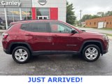 Used 2022 Jeep Compass Latitude w/ Convenience Group image 2